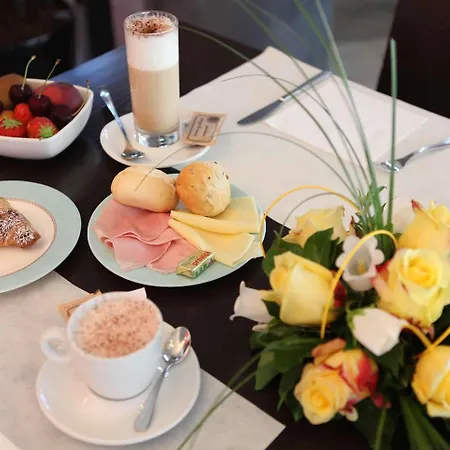 Euro Hotel 4*