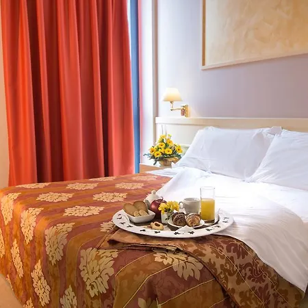 Euro Hotel 4*