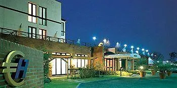 Euro Hotell 4*