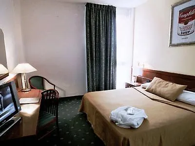 Euro Hotell 4*