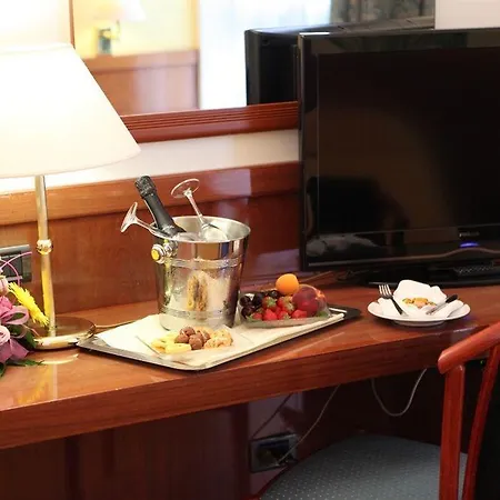 Euro Hotel
