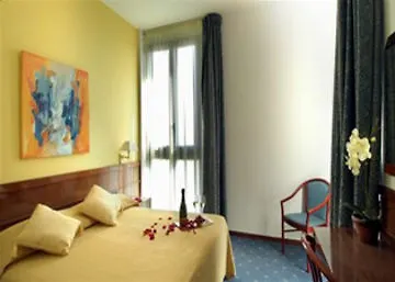 Euro Hotel 4*