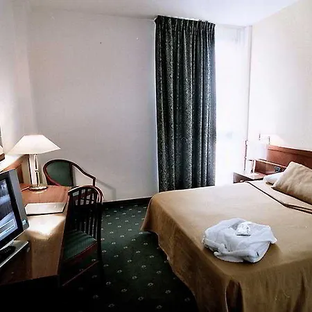 Euro Hotel 4*
