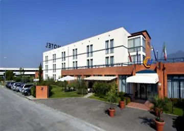 Euro 4* Cascina