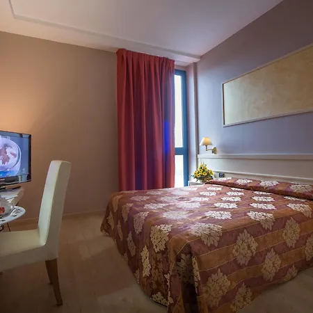 Euro Hotel 4*